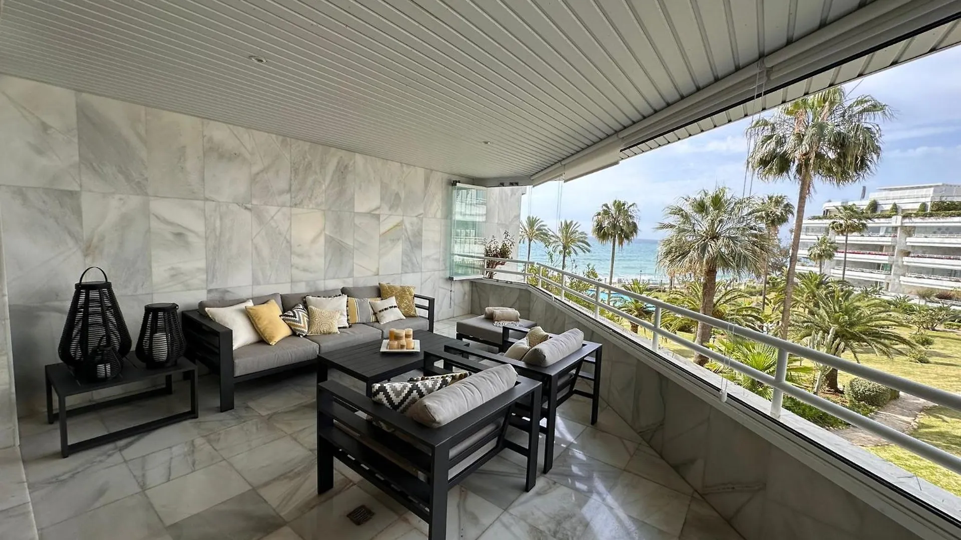 Esmeralda Beach Apartment Golden Mile Marbella
